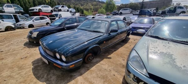 Jaguar xjr 2004(1)